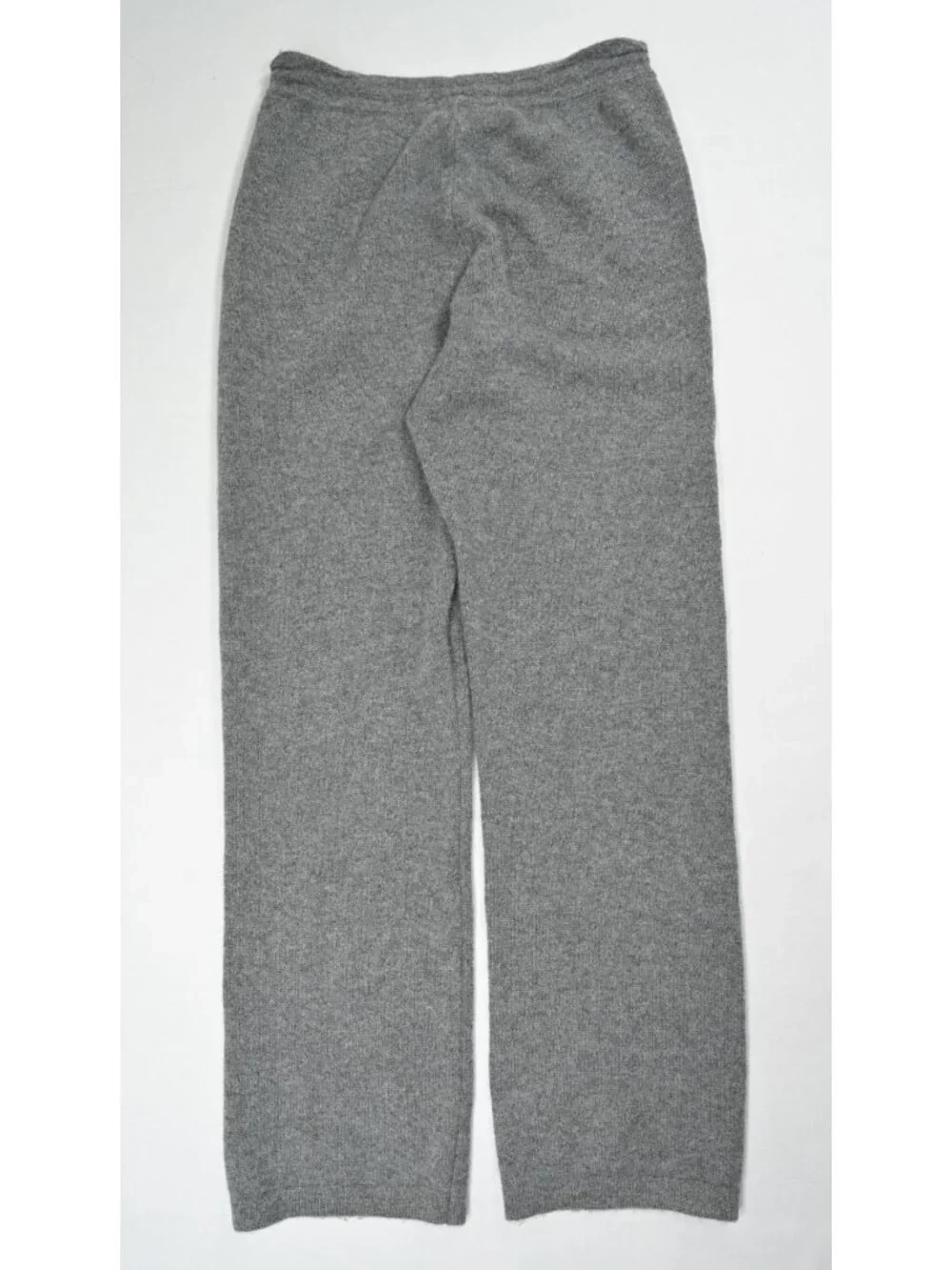 Sporty & Rich Heritage Yankees Serif Cashmere Lounge Pants in Grey - Picture 3 of 4